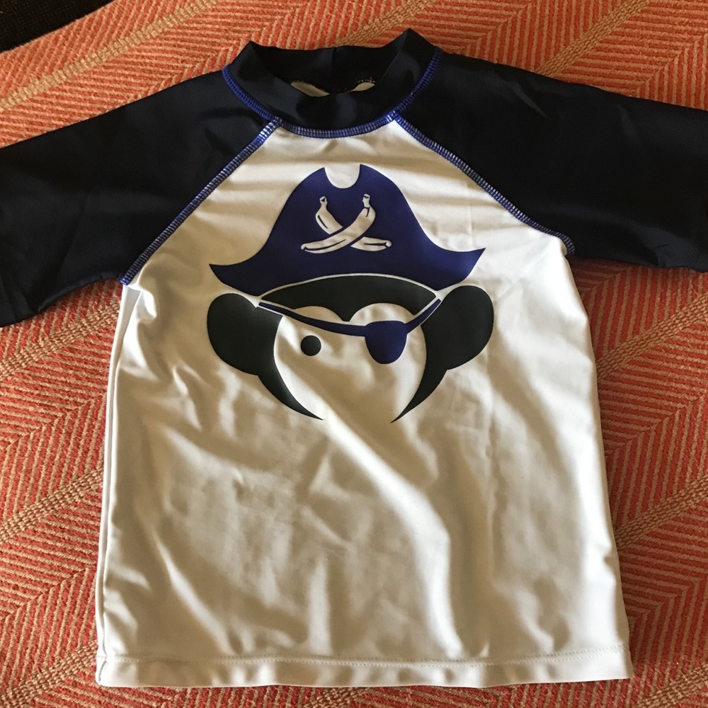 Appaman pirate logo rash guard 3T